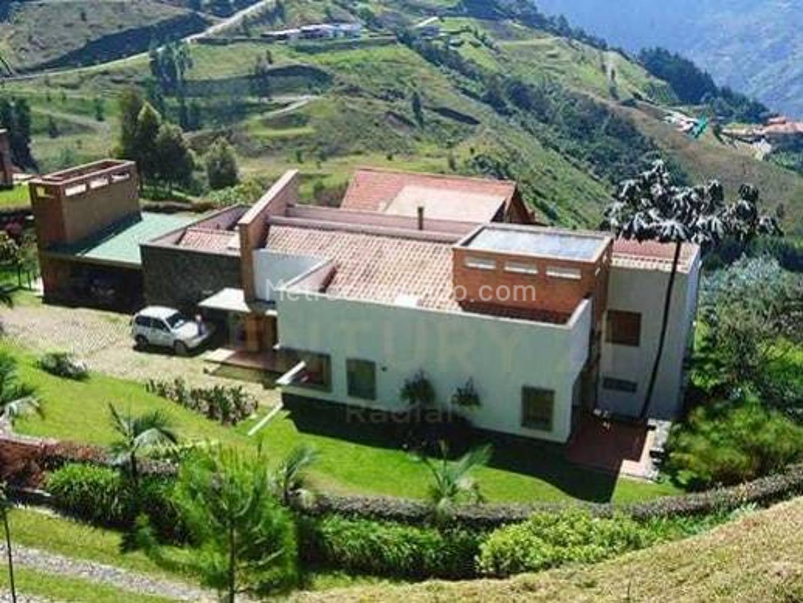 Arriendo de Casa en El poblado Medellín 11704 95228