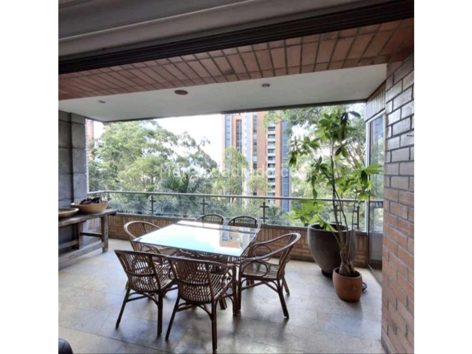 Venta de Apartamento en Las santas el poblado Medellín 17801 M5482108