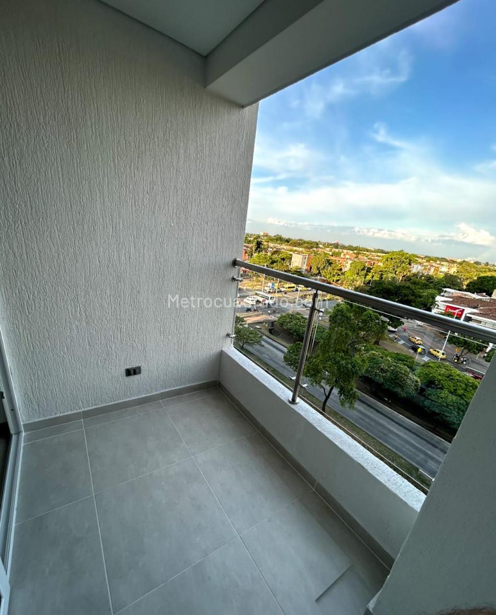 Venta De Apartamento En Urbanizacion La Flora Cali M