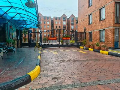 Apartamento en venta en Alamos, Bogotá · foto 3 de 20