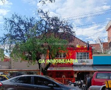 Casa en venta en Quinta Camacho, Bogotá · foto 3 de 3