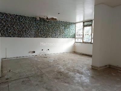 Casa de 5 alcobas en venta en La Porcincula, Bogotá, 676 m² · foto 10 de 19