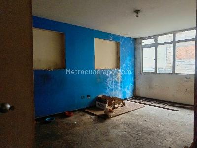 Casa de 5 alcobas en venta en La Porcincula, Bogotá, 676 m² · foto 18 de 19