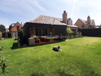 Casa de 5 alcobas en venta en Santa Ana De Chia Ii, Chía, 415 m² · foto 17 de 20
