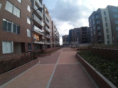 Apartamento de 2 alcobas en venta en Parques De Fontanar (Milla De Oro), Cajicá, 70 m² · foto 1 de 16