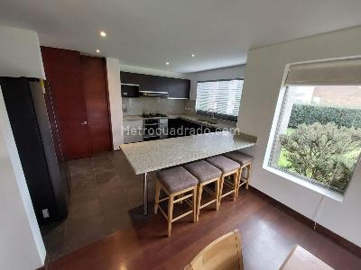 Casa de 4 alcobas en arriendo en San Simon Guaymaral, Bogotá, 332 m² · foto 10 de 20