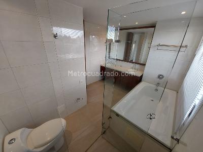 Casa de 4 alcobas en arriendo en San Simon Guaymaral, Bogotá, 332 m² · foto 18 de 20