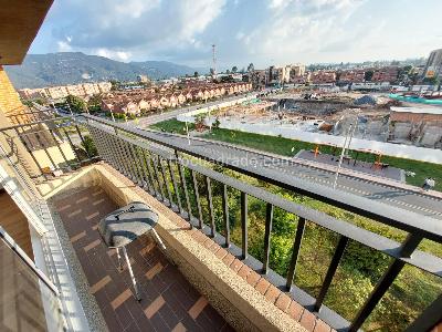 Apartamento de 3 alcobas en venta en Valle Luna, Chía, 94 m² · foto 2 de 20