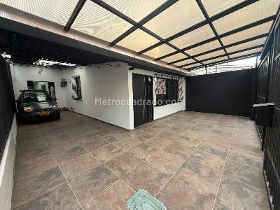 Casa en venta en Morato, Bogotá · foto 2 de 12
