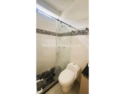 Casa de 5 alcobas en venta en Rosablanca, Girardot, 258 m² · foto 10 de 14
