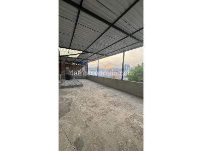 Casa de 5 alcobas en venta en Rosablanca, Girardot, 258 m² · foto 13 de 14