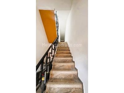 Casa de 5 alcobas en venta en Rosablanca, Girardot, 258 m² · foto 4 de 14