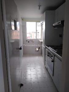 Apartamento de 3 alcobas en arriendo en San Jose De Spring, Bogotá, 68 m² · foto 4 de 12