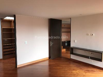 Apartamento de 4 alcobas en arriendo en Pardo Rubio, Bogotá, 200 m² · foto 2 de 4
