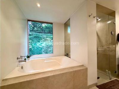 Apartamento en venta en Altos Del Refugio, Bogotá · foto 7 de 9