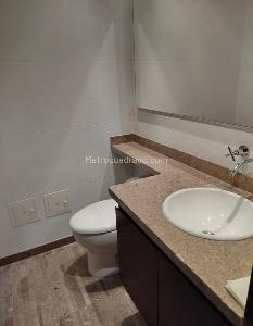 Apartamento de 3 alcobas en arriendo en Santa Ana Occidental, Bogotá, 190 m² · foto 5 de 8