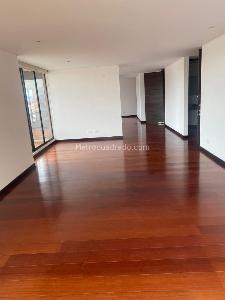 Apartamento de 3 alcobas en arriendo en Santa Ana Occidental, Bogotá, 190 m² · foto 4 de 16