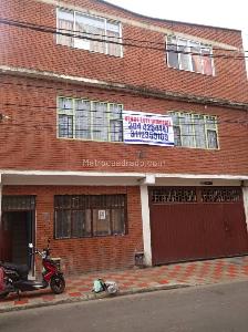 Casa de 5 alcobas en venta en Ingles Quiroga, Bogotá, 200 m² · foto 3 de 12