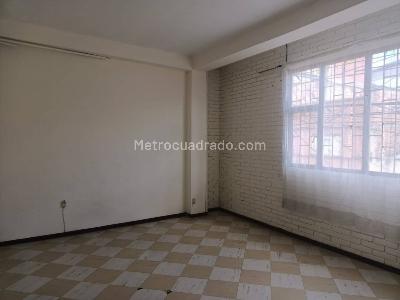Casa de 5 alcobas en venta en Ingles Quiroga, Bogotá, 200 m² · foto 10 de 12