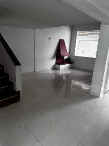 Casa de 5 alcobas en venta en Mandalay I Sector, Bogotá, 207 m² · foto 7 de 20