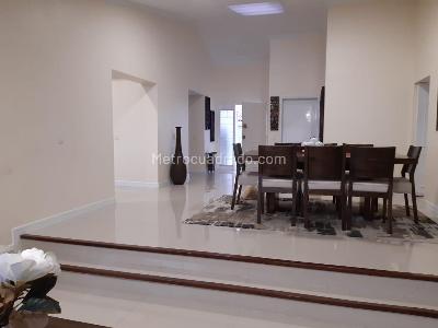 Casa de 4 alcobas en venta en Malibu, Bogotá, 278 m² · foto 4 de 20