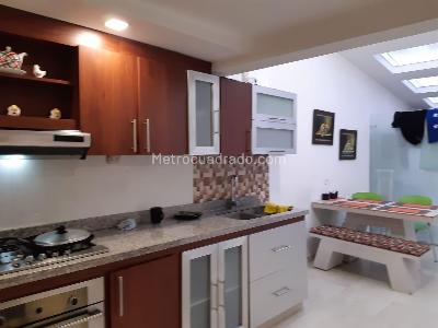 Casa de 4 alcobas en venta en Malibu, Bogotá, 278 m² · foto 12 de 20