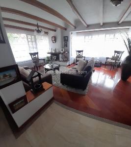 Casa de 4 alcobas en venta en Ilarco, Bogotá, 223 m² · foto 6 de 14