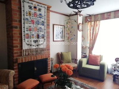 Apartamento de 4 alcobas en venta en Belmira Acacias, Bogotá, 111 m² · foto 2 de 20