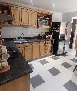 Apartamento de 3 alcobas en venta en La Carolina, Bogotá, 186 m² · foto 17 de 20