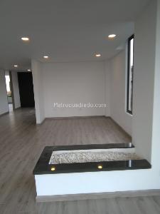 Casa de 4 alcobas en venta en La Valvanera, Chía, 347 m² · foto 2 de 20