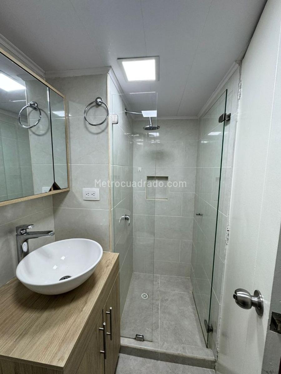 Apartamento en Venta  CEDRITOS LOS CEDROS