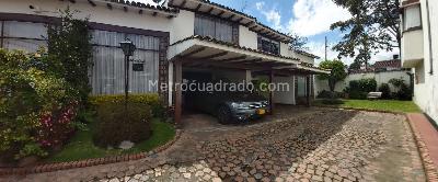 Casa de 3 alcobas en venta en El Batan, Bogotá, 193 m² · foto 17 de 19