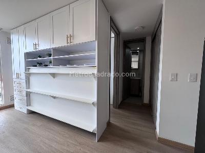 Apartaestudio en venta en J Vargas, Bogotá, 31 m² · foto 9 de 14