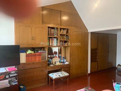 Casa de 4 alcobas en venta en Las Villas, Bogotá, 261 m² · foto 13 de 14