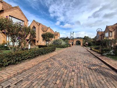 Casa de 3 alcobas en venta en Casa De Campo, Chía, 200 m² · foto 2 de 20