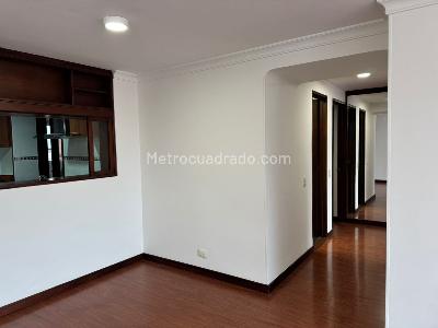 Apartamento en venta en Santa Barbara, Bogotá · foto 6 de 14