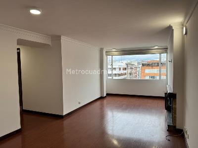 Apartamento en venta en Santa Barbara, Bogotá · foto 3 de 14