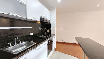 Apartamento en arriendo en Santa Barbara, Bogotá · foto 4 de 16