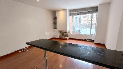 Apartamento en arriendo en Santa Barbara, Bogotá · foto 3 de 16