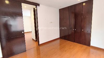 Apartamento en arriendo en Santa Barbara, Bogotá · foto 11 de 16