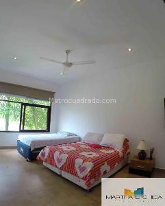 Casa de 5 alcobas en venta en Girardot, Girardot, 566 m² · foto 13 de 20