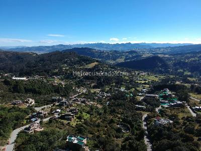 Casa de 4 alcobas en venta en Bosques Del Encenillo, Bogotá, 460 m² · foto 2 de 20