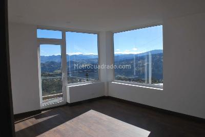 Casa de 4 alcobas en venta en Bosques Del Encenillo, Bogotá, 460 m² · foto 14 de 20
