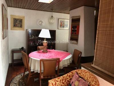 Casa de 5 alcobas en venta en Santa Ana Occidental, Bogotá, 358 m² · foto 8 de 17