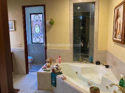 Casa de 5 alcobas en venta en Bosques Del Marques, Bogotá, 317 m² · foto 15 de 20