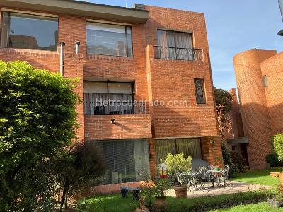 Casa de 5 alcobas en venta en Bosques Del Marques, Bogotá, 317 m² · foto 18 de 20