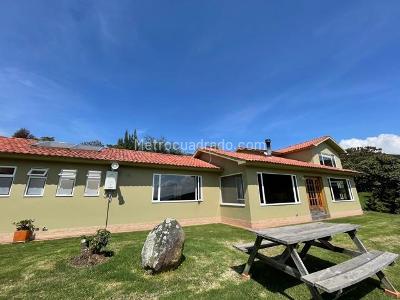 Casa de 3 alcobas en arriendo en Sinddamanoy, Chía, 290 m² · foto 20 de 20