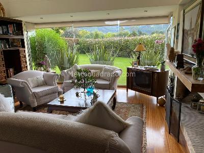 Casa de 4 alcobas en venta en San Simon Guaymaral, Bogotá, 315 m² · foto 2 de 16