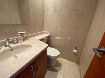 Apartamento en venta en Santa Barbara Occidental, Bogotá · foto 6 de 14