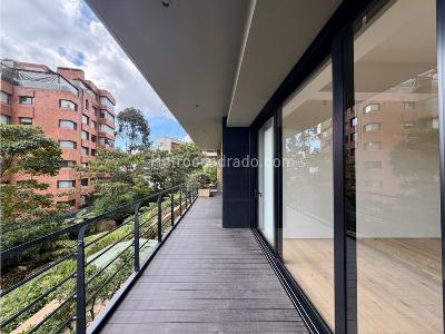 Apartamento de 3 alcobas en venta en Los Rosales, Bogotá, 220 m² · foto 5 de 20